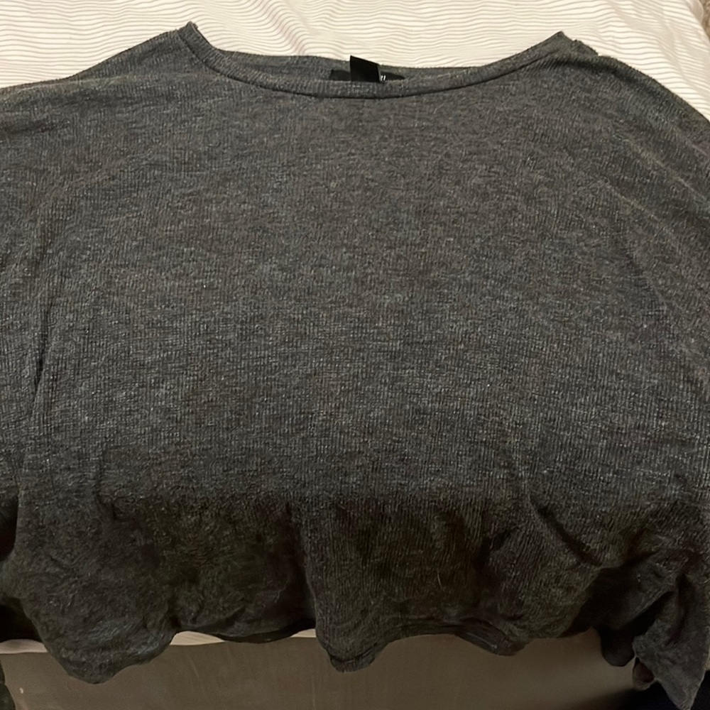 Forever 21 Size Medium Grey short sleeved shirt!
